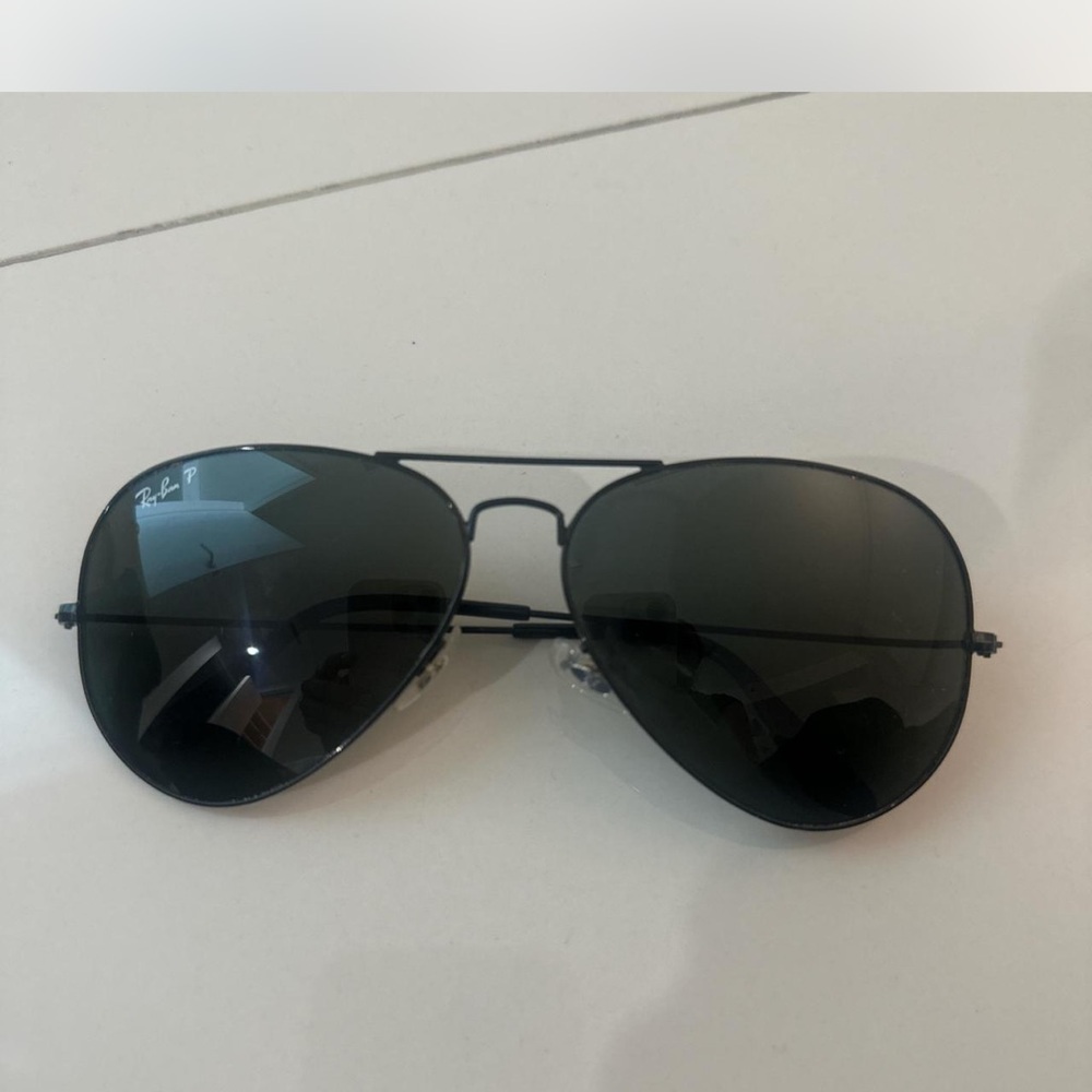 Ray-Ban Dark Lens Aviator Sunglasses